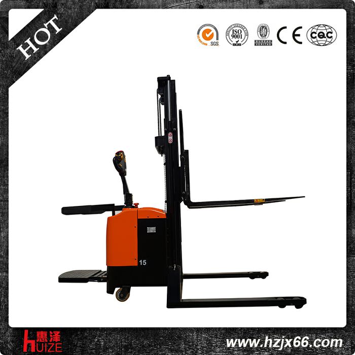 寬腿型全電動(dòng)堆高車 寬腿型全電動(dòng)堆高車