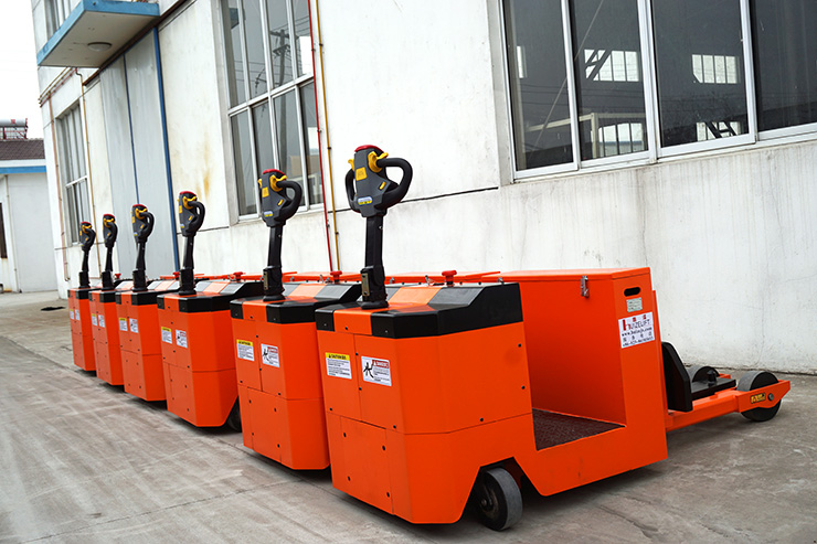 重型牽引車(chē)